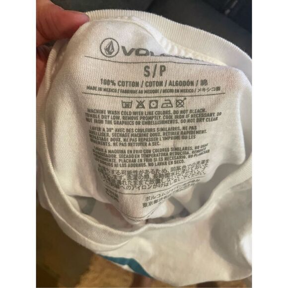 Volcom Hawaii men graphic tee size S - Picture 3 of 4